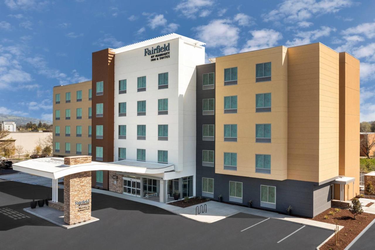 Fairfield Inn & Suites By Marriott Santa Rosa Rohnert Park Eksteriør billede